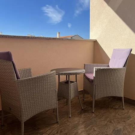 Casa Leccino * Tar-Vabriga