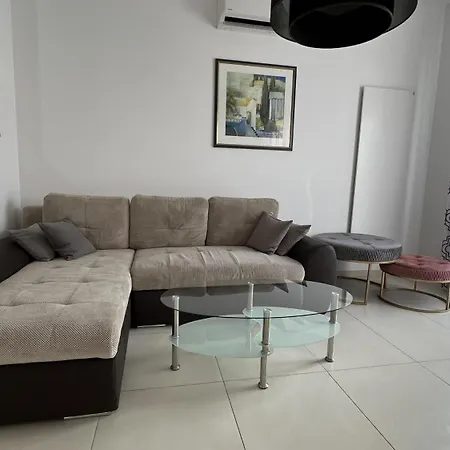 Casa Leccino *