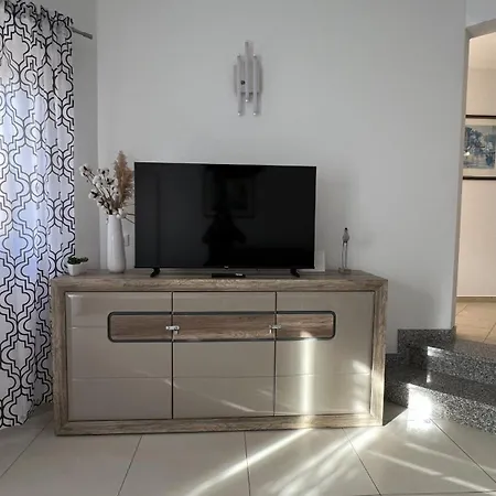 Casa Leccino Feriehus Tar-Vabriga